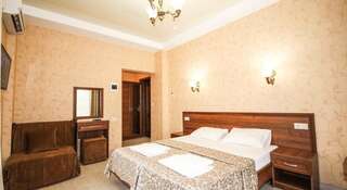 Гостиница «Венус» Нижнее Джемете Двухместный номер с 1 кроватью или 2 отдельными кроватями и балконом-25